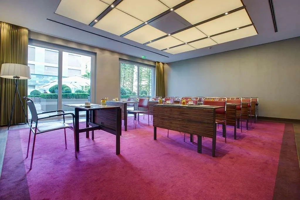 **** Hotel Radisson Blu Media Harbour Hotel, Duesseldorf Germany