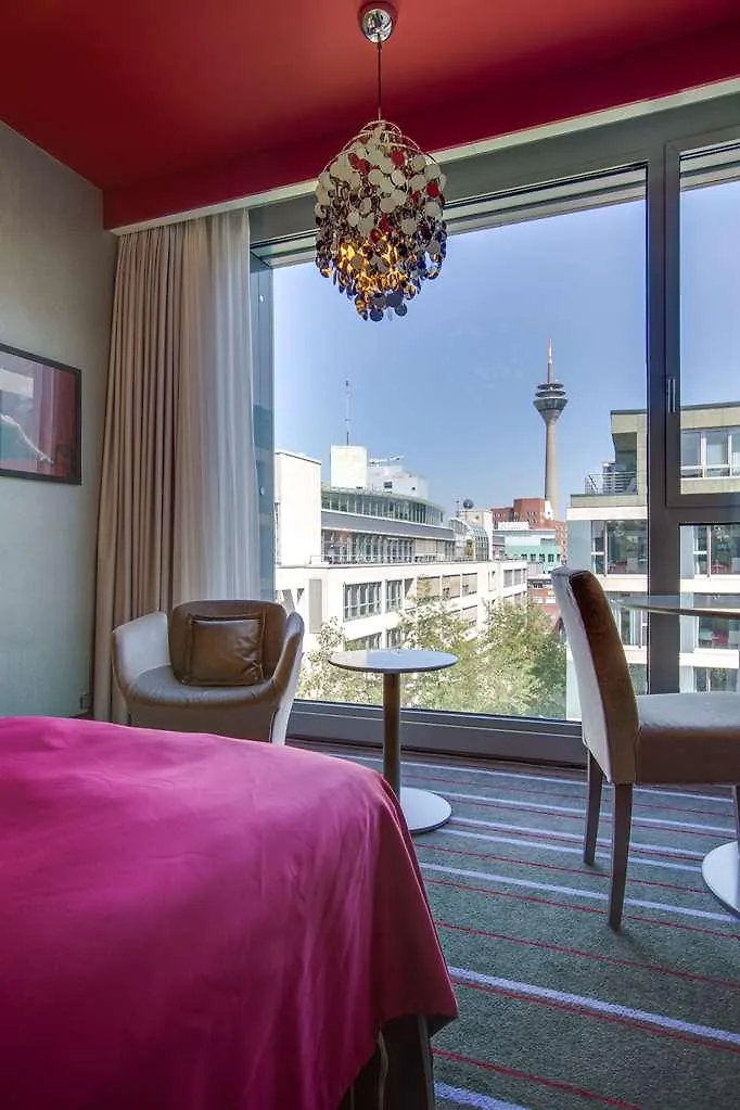 Otel Radisson Blu Media Harbour Hotel, Duesseldorf
