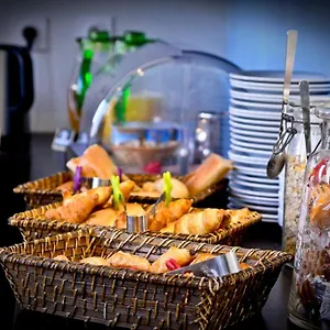 Le Comty Hotel
