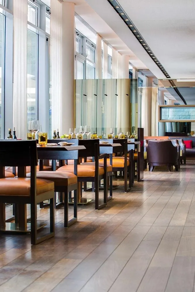 Hotel Radisson Blu Media Harbour Hotel, Duesseldorf