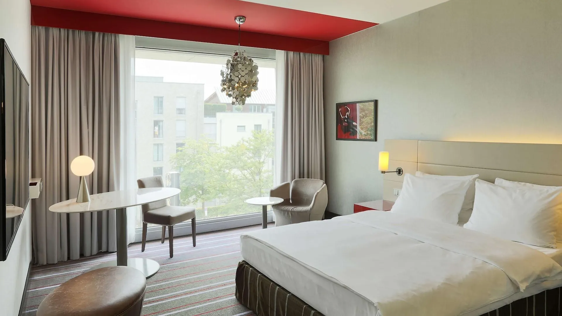 Radisson Blu Media Harbour Hotel, Duesseldorf 4*, Düsseldorf