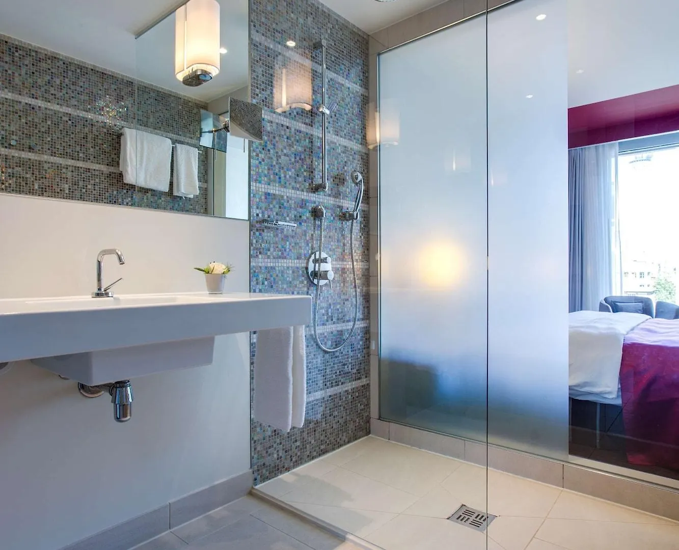 Radisson Blu Media Harbour Hotel, Duesseldorf Otel
