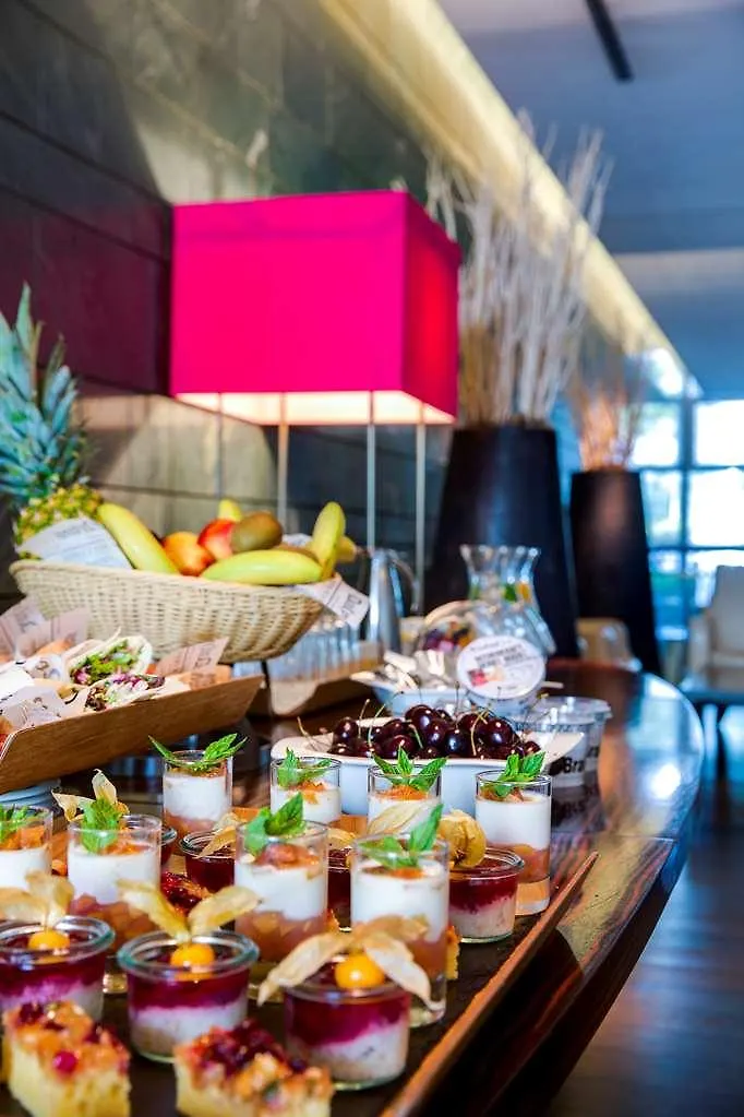 Radisson Blu Media Harbour Hotel, Duesseldorf Hotel Düsseldorf