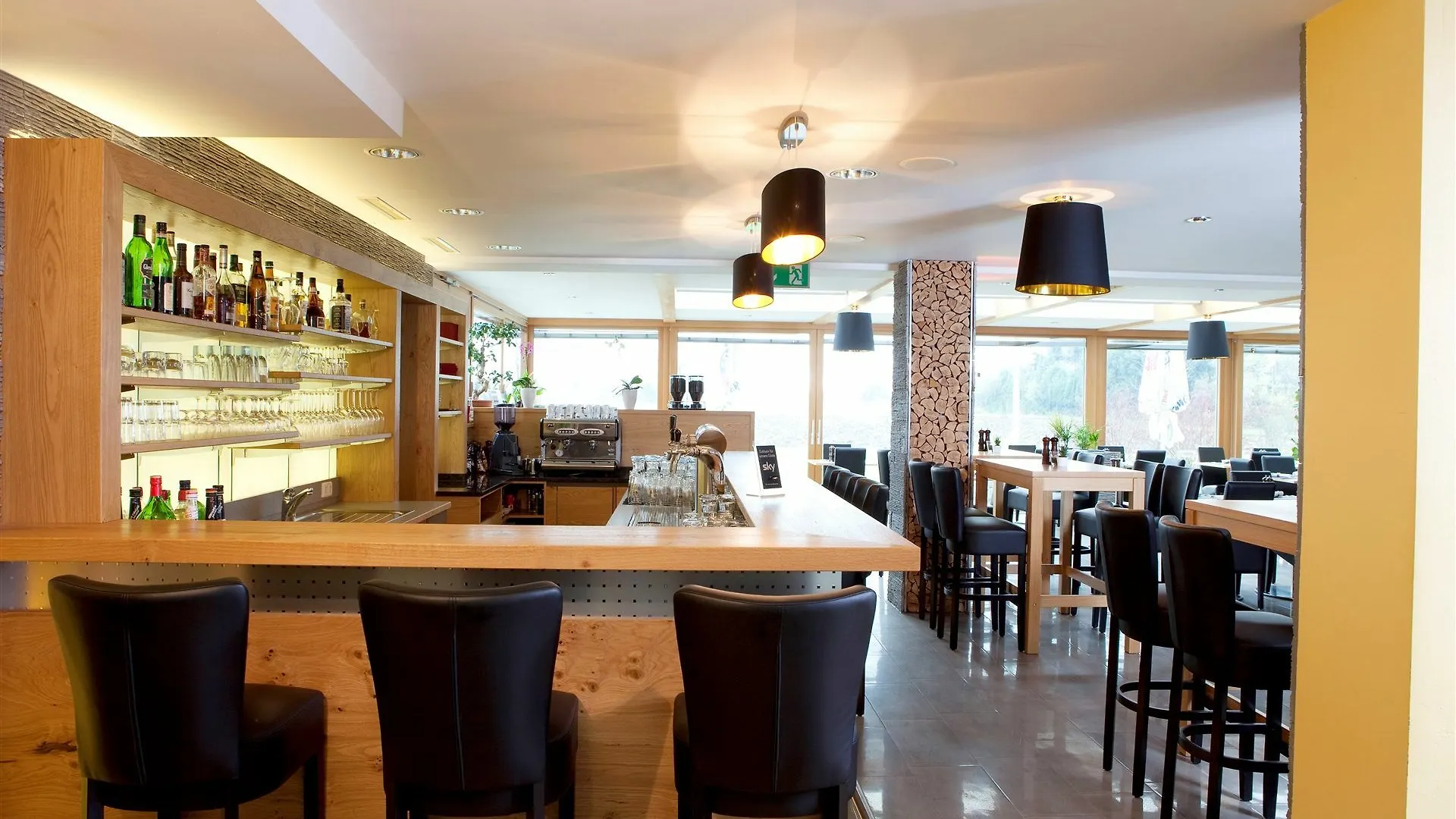 **** Hotel Radisson Blu Media Harbour Hotel, Duesseldorf Alemanha